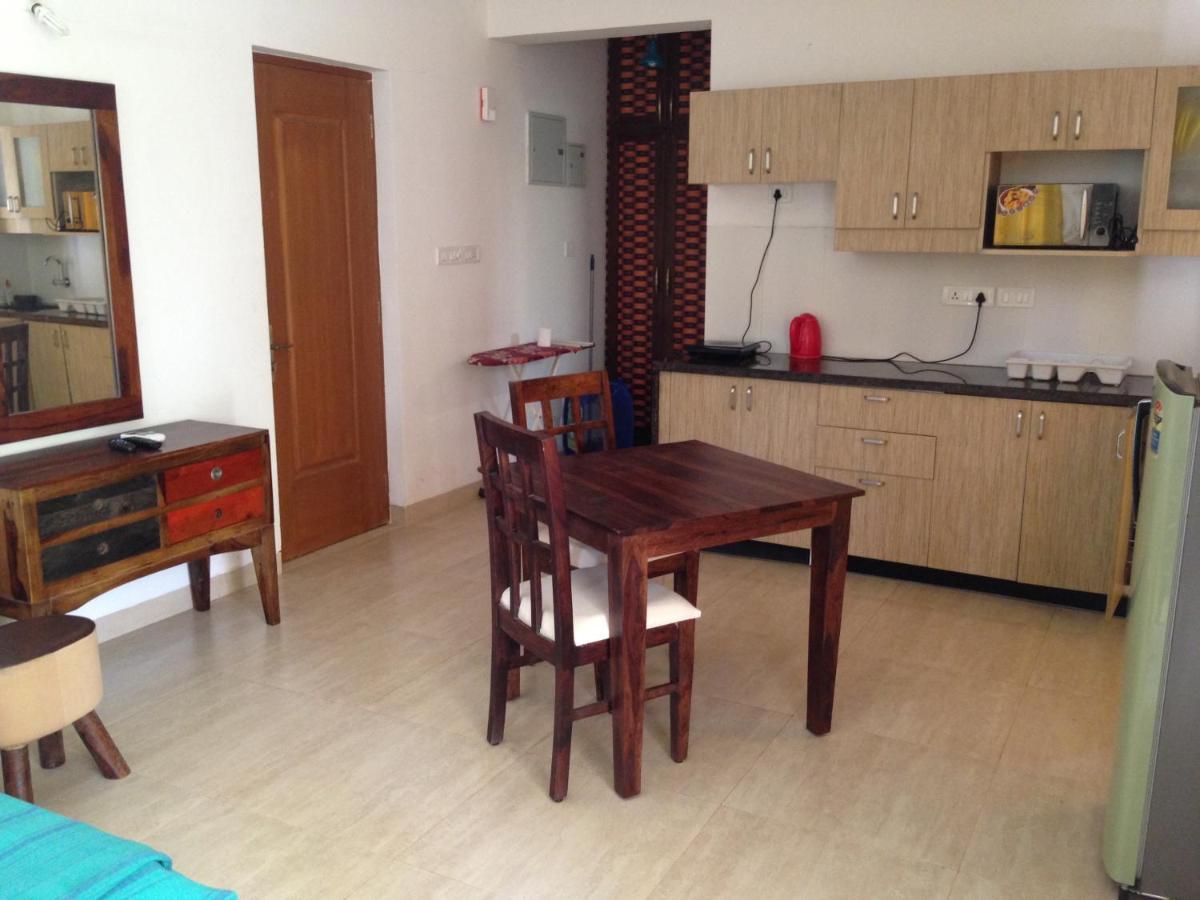 Studio And One Bedroom Apartment In Riviera Sapphire, 솔림 외부 사진